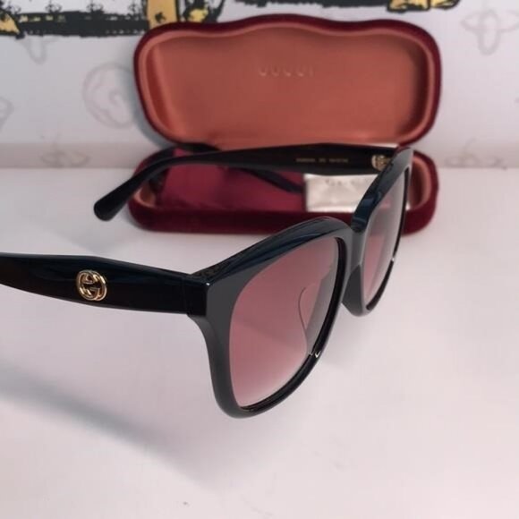 New Authentic Gucci Black and Pink Sunglasses GG0800SA 002 - Picture 12 of 12
